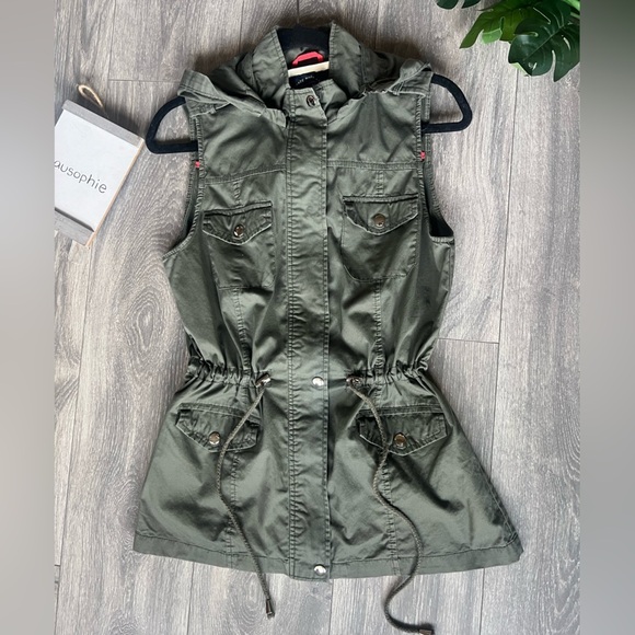 Cavalini Army Green Hooded Cotton Utility Vest w Toggle Drawstring Waist Sz PM - Picture 2 of 12